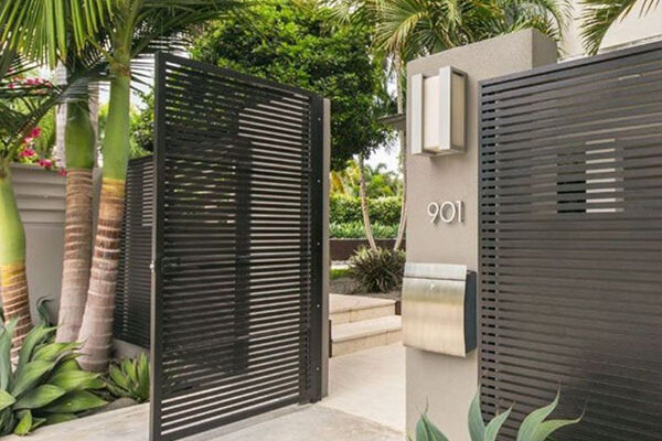 signature-gallery-gate-6b iron gate